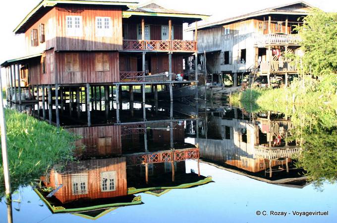 Reflexiones pisos casas sobre pilotes, Lago Inle - Myanmar (Birmania)