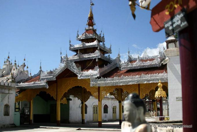 Pagoda Entrada Yadana Manaug, Nyaung Shwe, Lago Inle - Myanmar (Birmania)