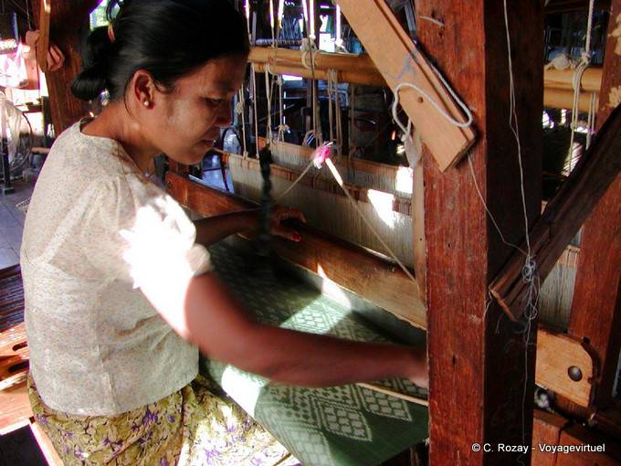 El tejido de la seda, el lago Inle - Myanmar (Birmania)
