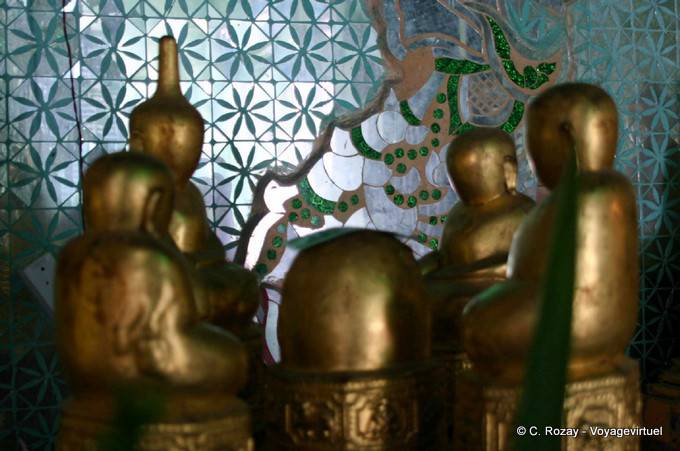 Budas de oro sin rostro Monte Popa - Myanmar (Birmania)