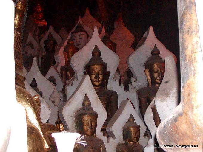 Demostración de la iconografía budista, Pindaya - Myanmar (Birmania)