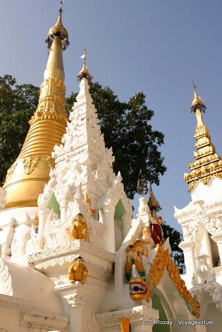 Alrededor de la ermita de Bo Min Gaung, la pagoda de Shwedagon, Rangún - Myanmar (Birmania)