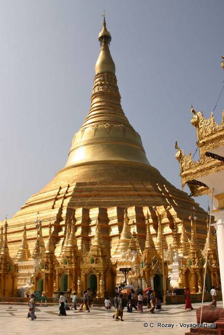 Templos pequeños alrededor de la Gran Estupa, Pagoda Shwedagon, Rangún - Myanmar (Birmania)