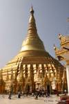 Templos pequeños alrededor de la Gran Estupa, Pagoda Shwedagon, Rangún, Birmania.