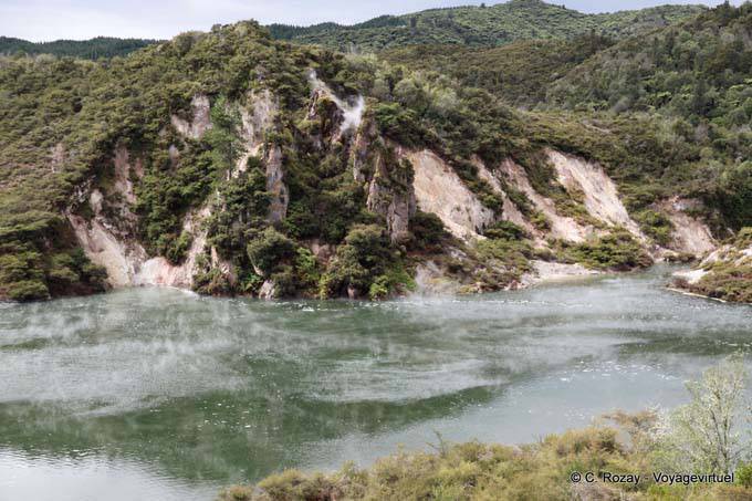 Hot Frying Pan Lake, Waimangu Volcanic Valley, Rotorua - Nueva-Zelanda