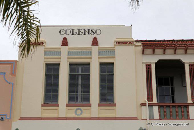 Colenso House, estilo de las misiones españolas, Napier - Nueva-Zelanda