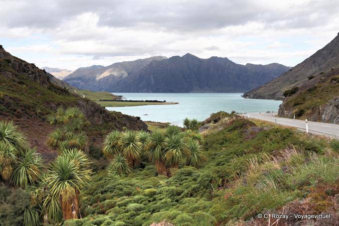 Desde lo alto de Makarora Road, Lago Hawea, Southland - Nueva-Zelanda
