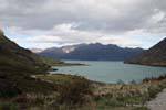 Vista desde la carretera Makarora, Lago Hawea, Southland, Nueva-Zelanda.