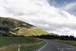 Entre luces y sombras, Queenstown Camino a Invercargill, Southland, Nueva-Zelanda.