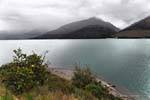 Ondas y nubes, el lago Wanaka, Southland, Nueva-Zelanda.