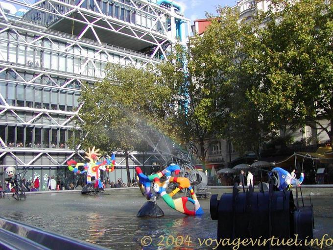 París, Beaubourg, Fuente de Tinguely, Francia