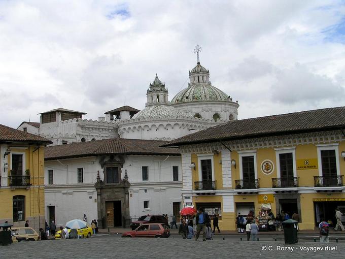 Las cúpulas de la Iglesia de la Compañía de Jesús, Quito -Ecuador