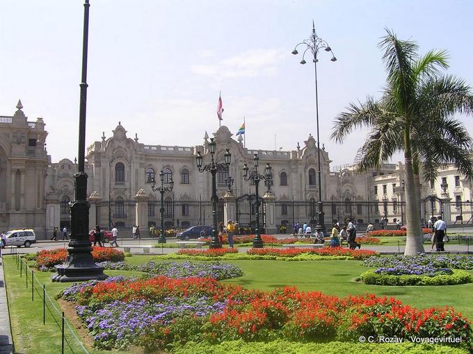 Plaza de Armas, el centro histórico de Lima -Perú