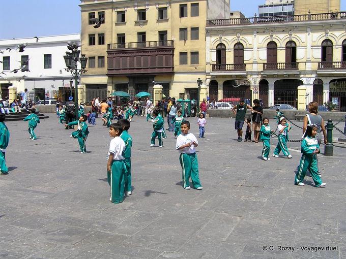 Lima, sala para niños -Perú