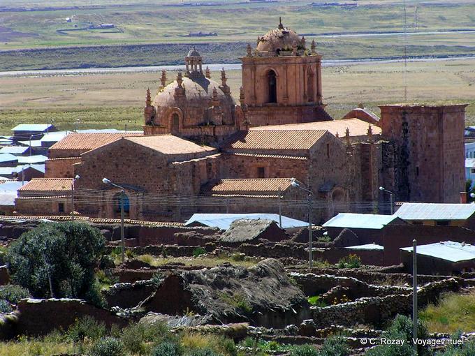 Iglesia de Santa Isabel (1767) desde arriba, Pukara -Perú