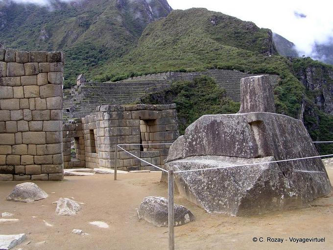 Machu Picchu Intiwatana -Perú