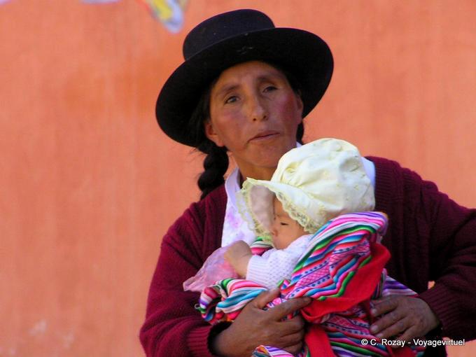 La madre y el niño, Ayacucho -Perú