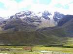 Iglesia humildad Andina, al pie de los Andes, Abra La Raya, Perú.