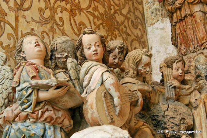 Esculturas de músicos querubines, Alcobaça - Portugal