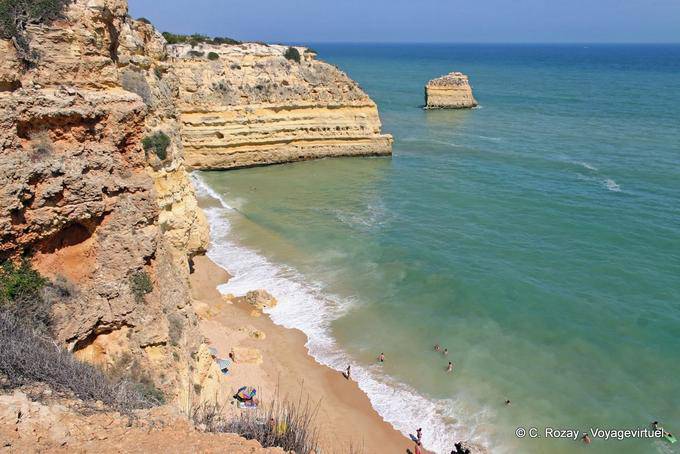 Acantilados del Algarve a Ferragudo - Portugal