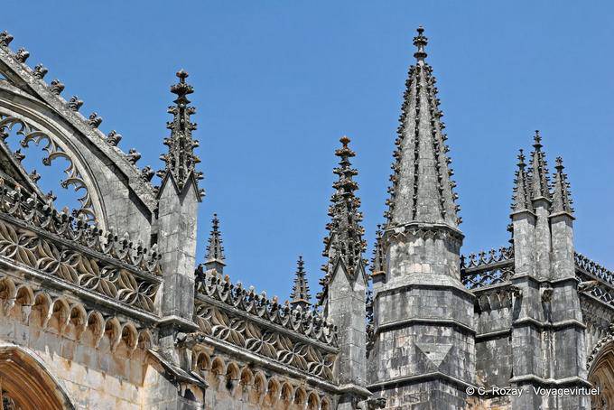 Elementos de estilo gótico del Monasterio de Santa Maria da Vitoria, Batalha - Portugal