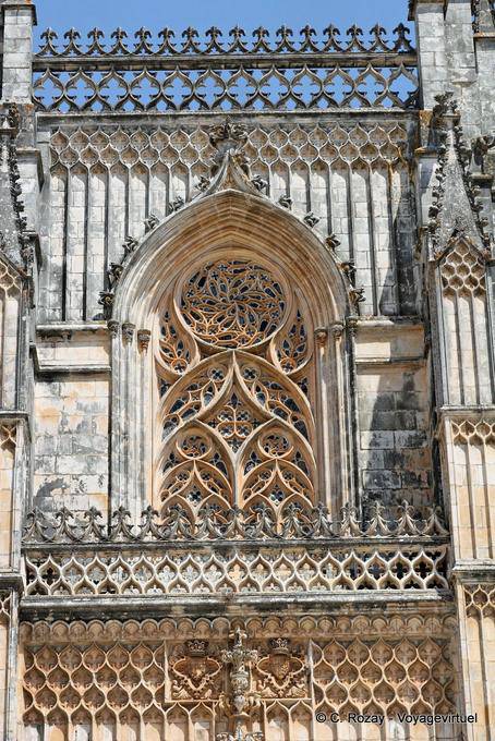 Magnificencia manuelino detalles arquitectónicos, Batalha - Portugal