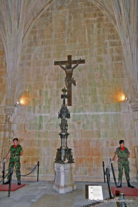 La sala capitular y la tumba del soldado desconocido, Monasterio de Batalha - Portugal