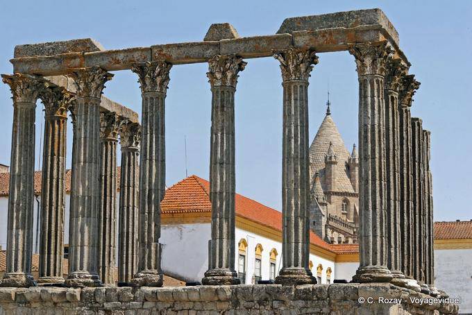 Templo romano o Templo de Diana, Évora - Portugal