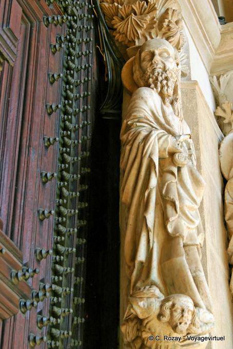 Catedral, detalle de una escultura, Évora - Portugal