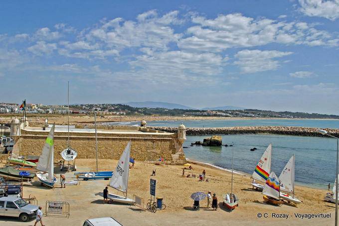 Beach y Fort da Ponta da Bandeira, Lagos - Portugal