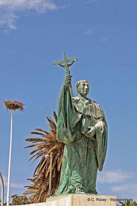 Estatua de San Gonçalo, patrona de los pescadores, de Lagos - Portugal