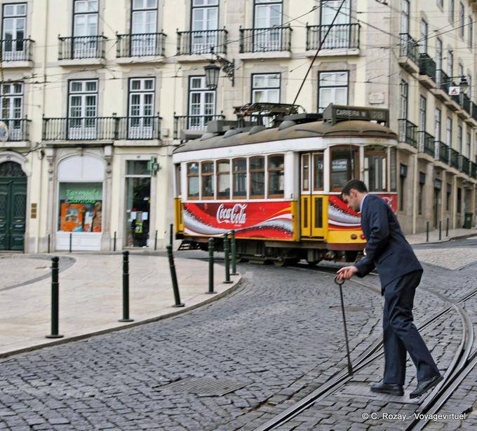 Cambio de Referencia, Praça Luís de Camões, Bairro Alto, Lisboa - Portugal