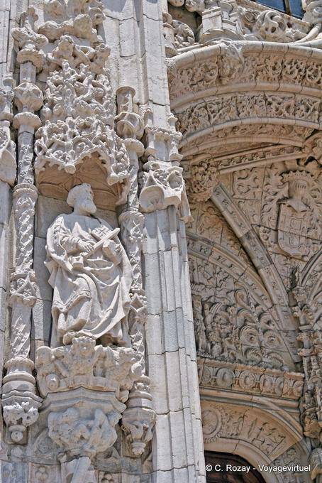 Detalle de la puerta del sur, copia Monasterio de los Jerónimos, Lisboa - Portugal