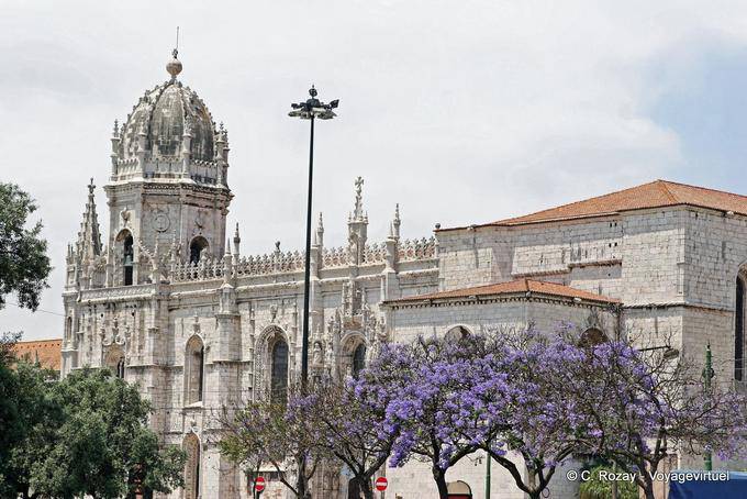 Vista de la iglesia del Monasterio de los Jerónimos, Lisboa - Portugal