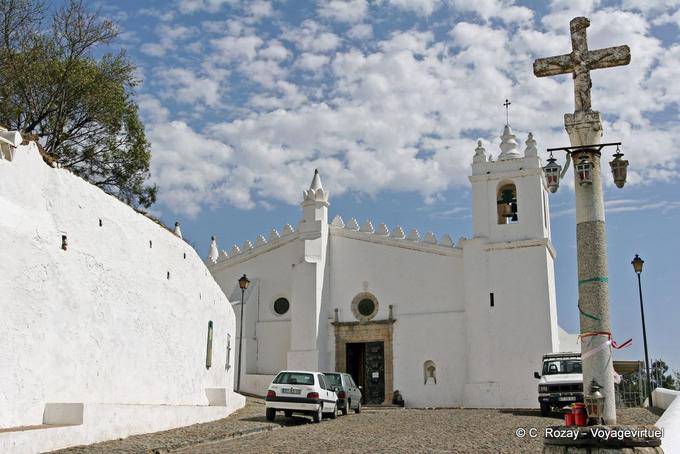 Antigua mezquita convertida en una iglesia (Igreja Matriz), Mértola - Portugal