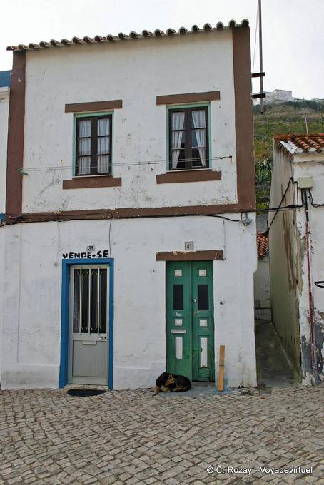 Vende-se, casa típica en venta, Nazaré - Portugal