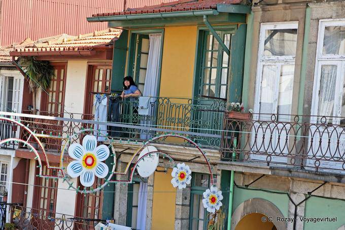 Los balcones de la calle de Monchique, Porto - Portugal
