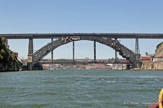 El puente de Dom Luis I, Oporto - Portugal
