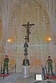 La sala capitular y la tumba del soldado desconocido, Monasterio de Batalha, Portugal.