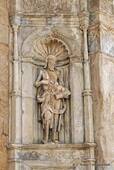Estatua de Coimbra en un rincón, Sé Velha, Portugal.