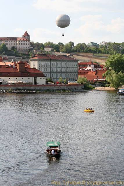 Ballon sur la Vltava - Praga, República Checa