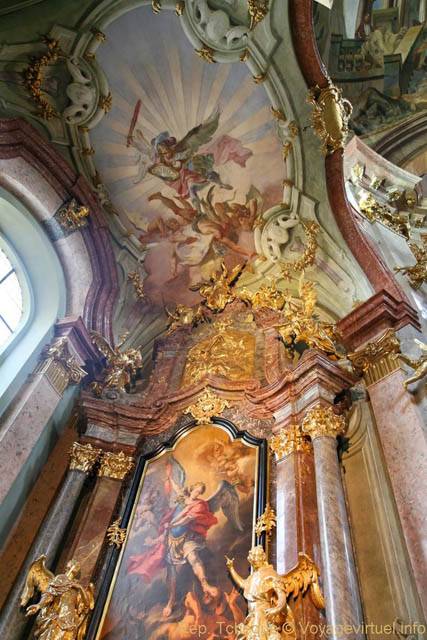 Opulence baroque Église Saint-Nicolas de Malá Strana - Praga, República Checa
