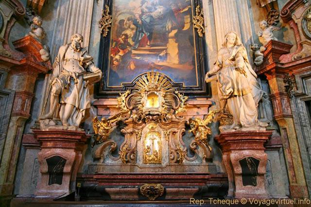 Église Saint-Nicolas (Kostel sv. Mikuláše), un autel secondaire, Malá Strana - Praga, República Checa