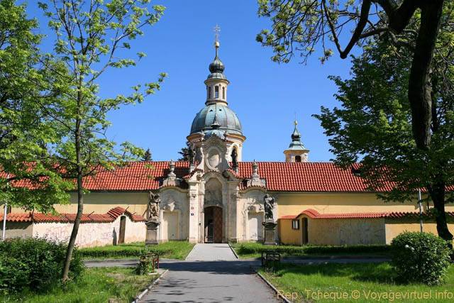 L'entrée de Notre-Dame de la Victoire (Montagne Blanche), Bílá Hora - Praga, República Checa