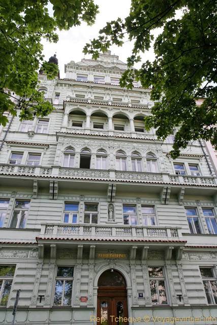 Architecture d'un immeuble, Janackovo Nabrezni - Praga, República Checa