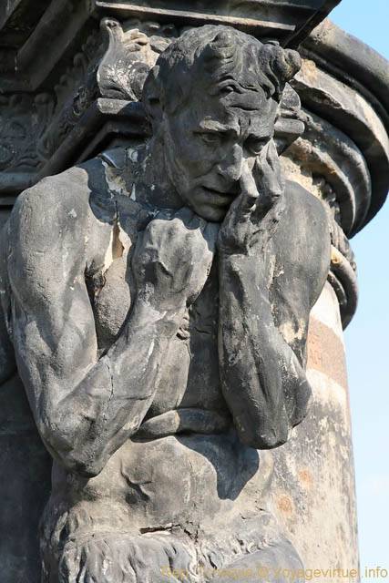 Karluv Most, Pont Charles, atlante en forme de démon, côté Malá Strana - Praga, República Checa