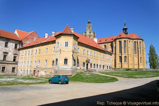 Monastère bénédictin de Kladruby, vue extérieure - Praga, República Checa