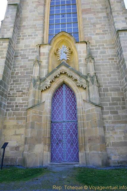 Un portail de l'église Notre Dame de l'Assomption, Abbaye de Kladruby - Praga, República Checa
