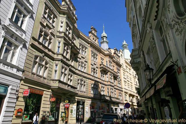 Les façades typiques des immeubles, Maiselova - Praga, República Checa