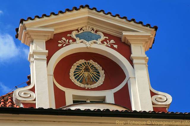 Au-dessus du bâtiment du 7 Malá Štupartská - Praga, República Checa
